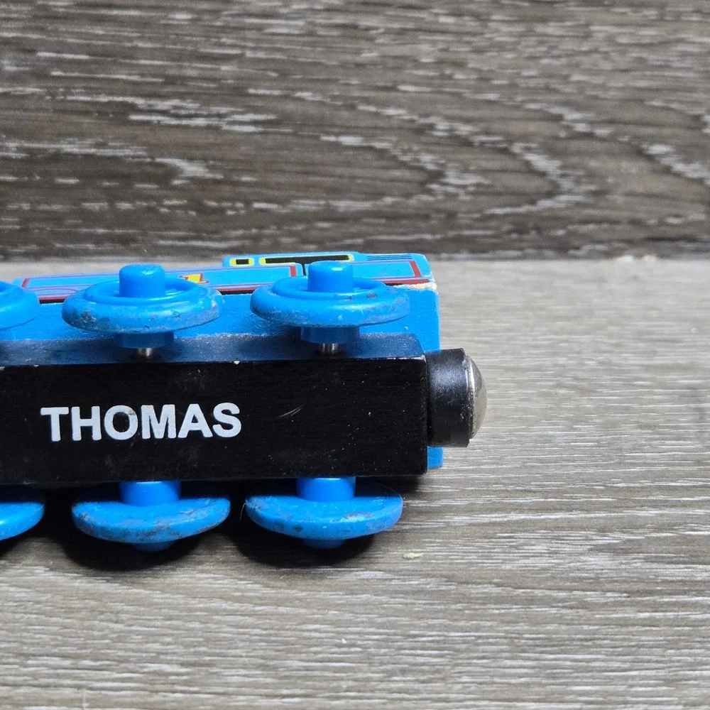 Thomas & Friends Wooden Railway Thomas #1 Blue Tank Train Car Learning Curve